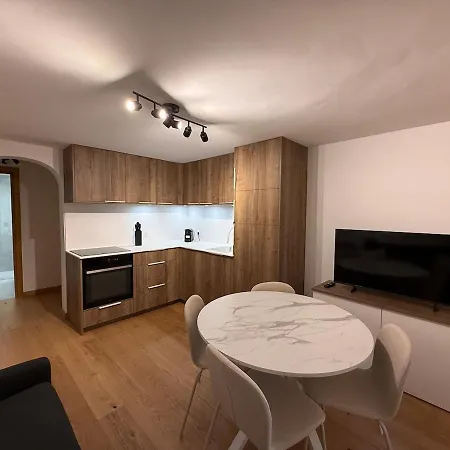 Apartamento , 2 Pièces Entièrement Rénové En 2025 Le Cervin